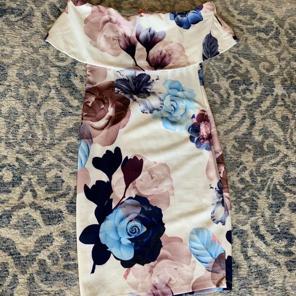 Floral fitted dress, wore once